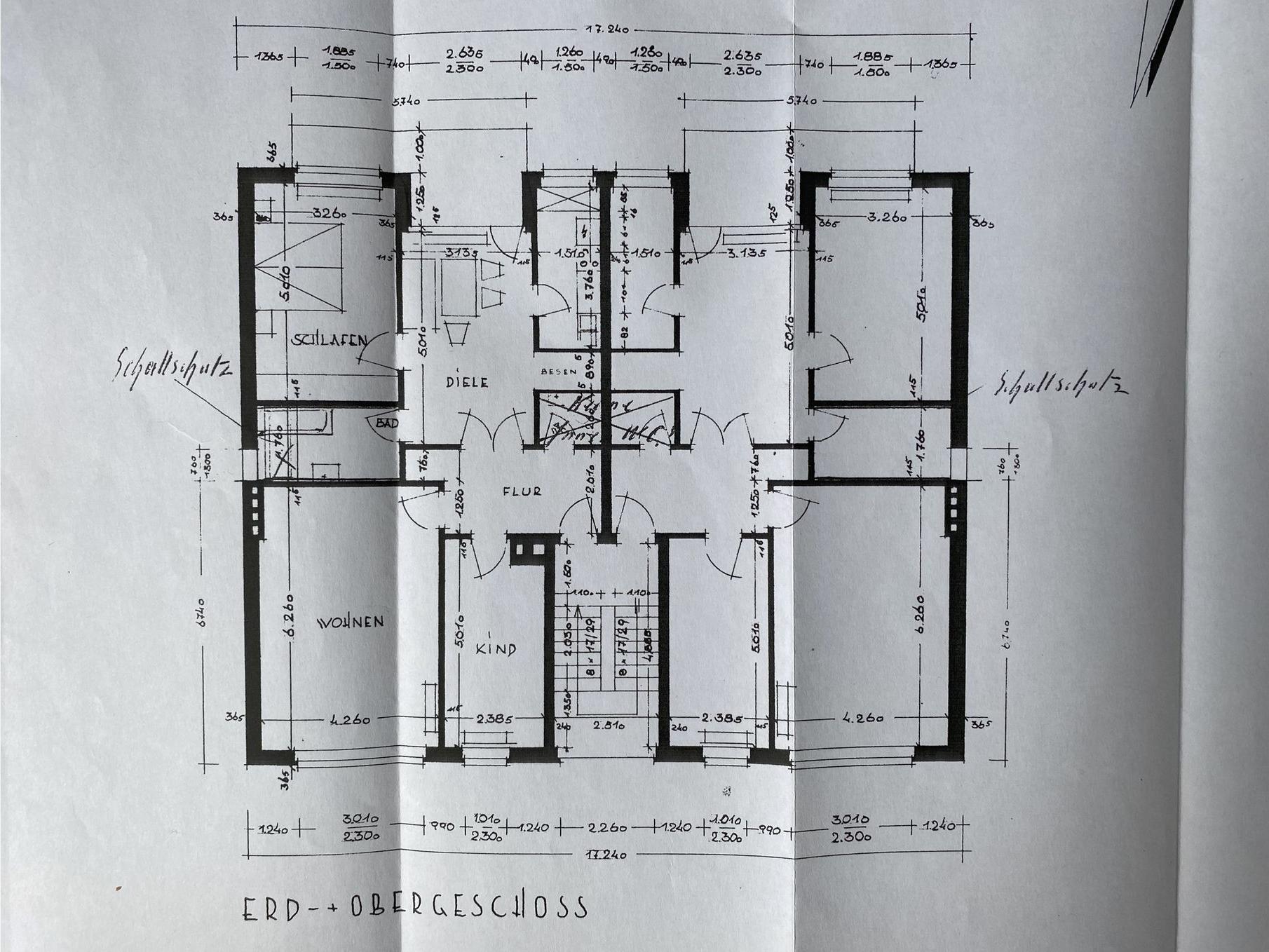 Papierplan Gebäudegrundriss